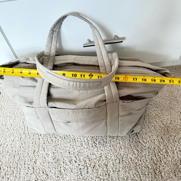 Lululemon On My Level Duffel *Small 22L - Picture 5 of 7